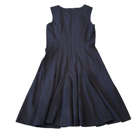 Lands' End Women's Ponte Sleeveless Seamed Panel Fit & Flare Dress Black Size 8 - Picture 2 of 11